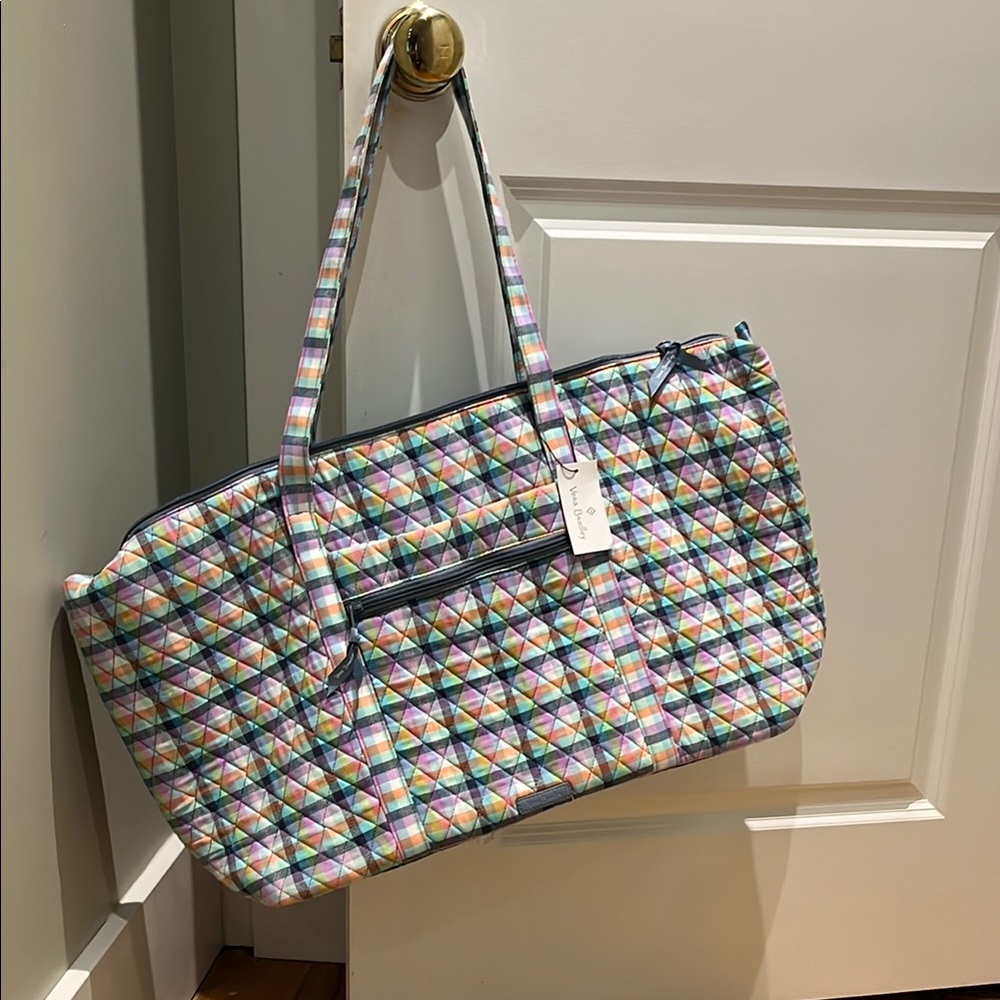 NWT Vera Bradley deluxe Travel tote with luggage sleeve plaid